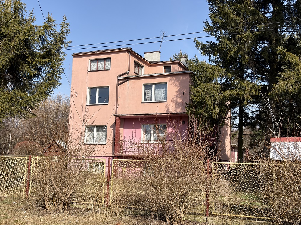 Widok budynku z zewnątrz